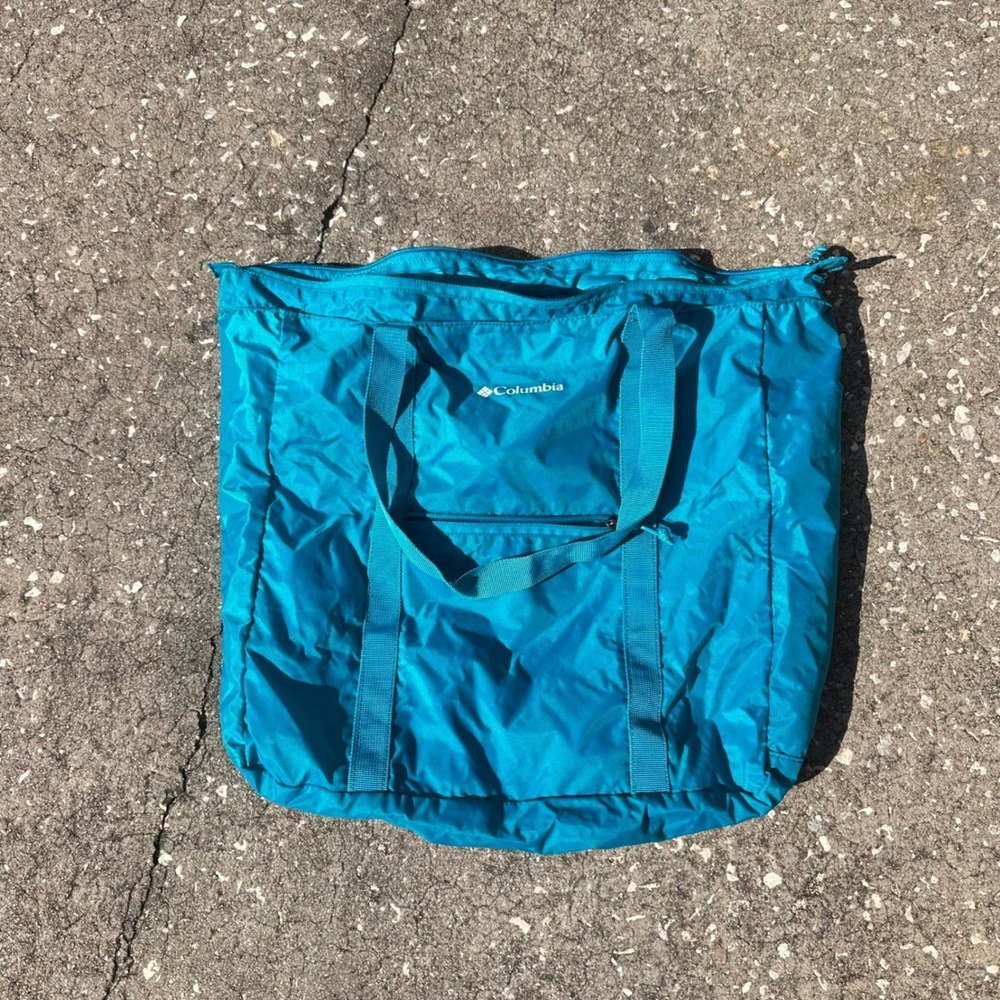 Columbia Aqua Blue Tote Bag Lightweight Nylon Travel Carryall Zip Top O/S